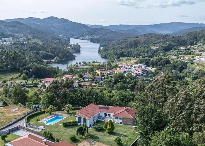 Вилла Refugio Do Ermal Виейра-ду-Минью