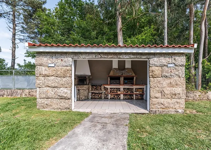 Refugio Do Ermal * Виейра-ду-Минью