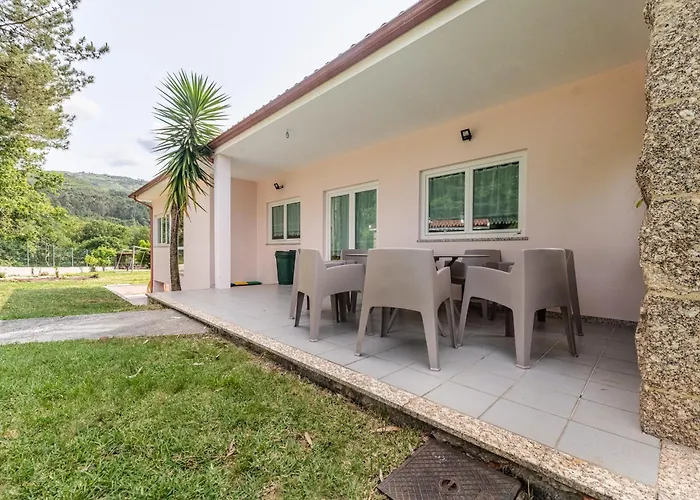 Refugio Do Ermal * Виейра-ду-Минью